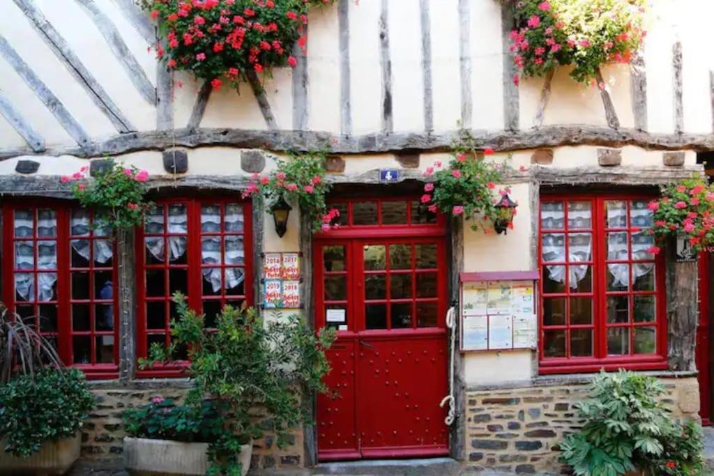 Studio tout équipé centre ville Dol de Bretagne Dol-de-Bretagne Exterior foto
